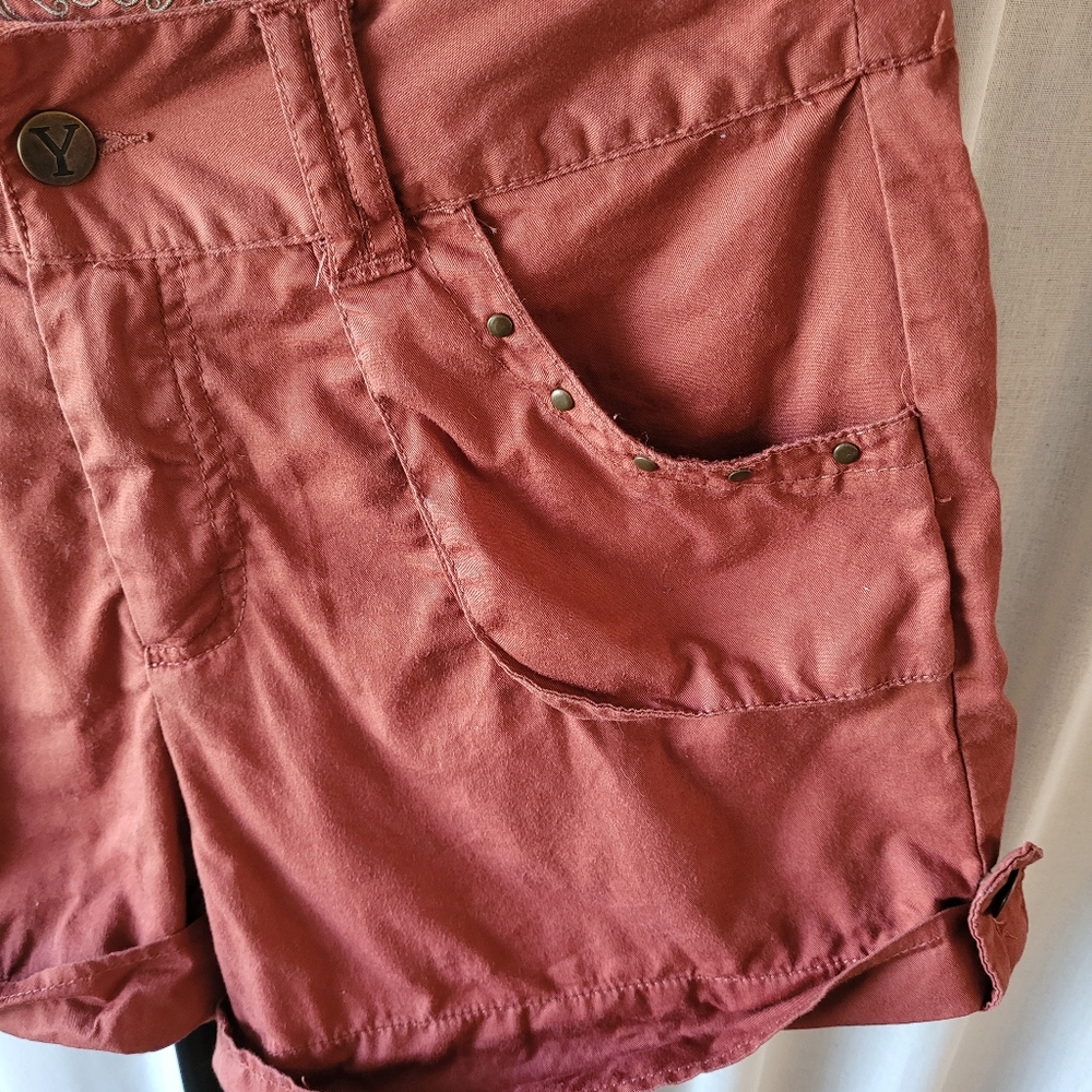 Yes brand size 16 (very small!!) sorts, great condition - Picture 3 of 5
